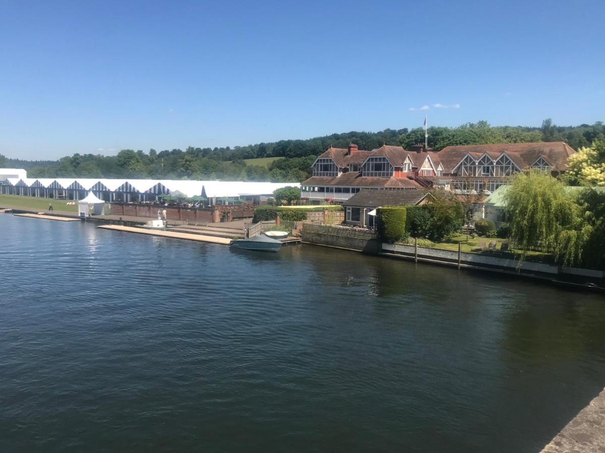 Heart Of Henley 1 & 2 Bedroom Apartments Exterior photo