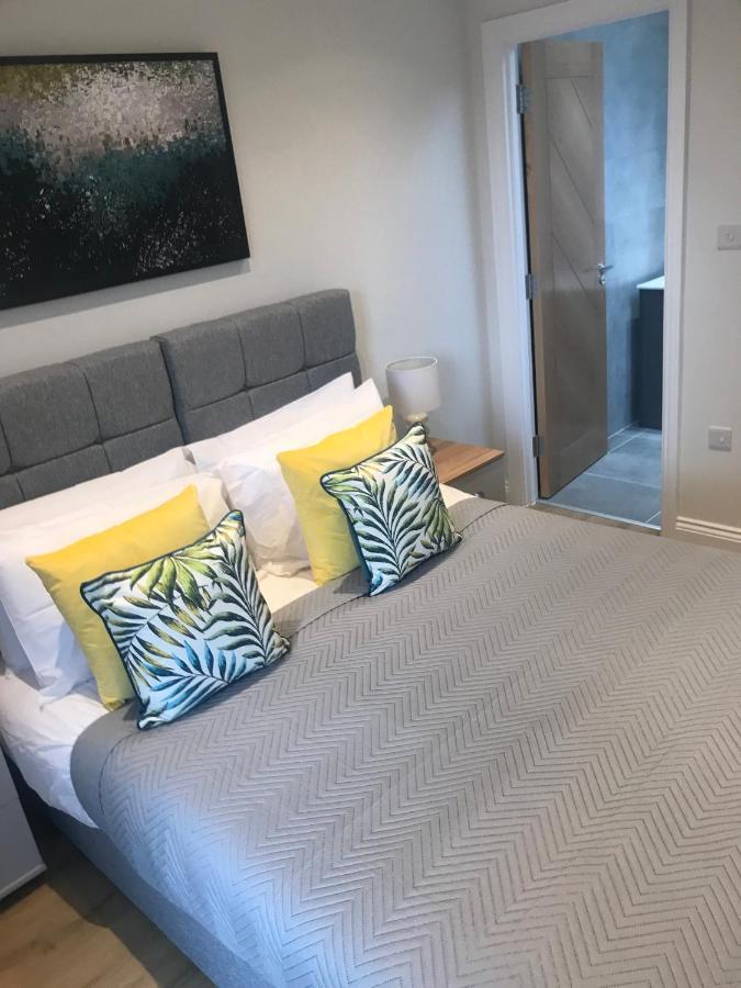Heart Of Henley 1 & 2 Bedroom Apartments Exterior photo