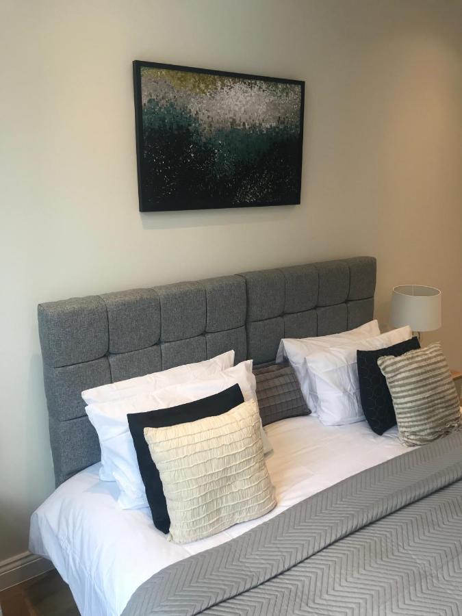 Heart Of Henley 1 & 2 Bedroom Apartments Exterior photo