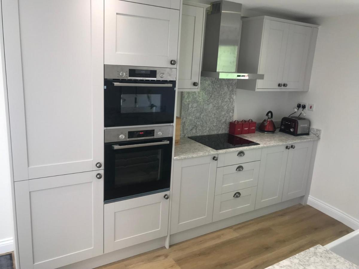 Heart Of Henley 1 & 2 Bedroom Apartments Exterior photo